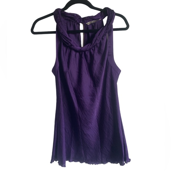 Sleeveless Blouse - Picture 1 of 2